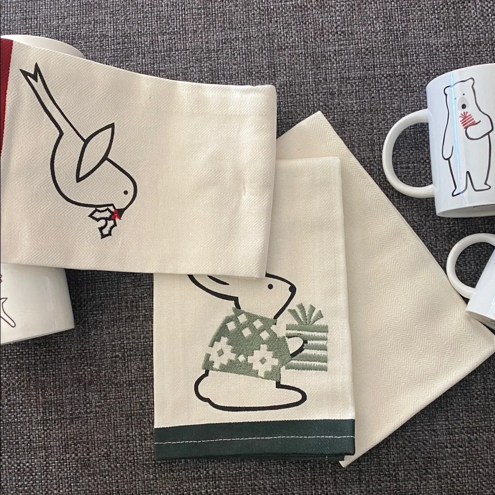 NWT Crate&Barrel Arctic Friends 4 Mugs & 3 Towels Set, Holiday Christmas Decor